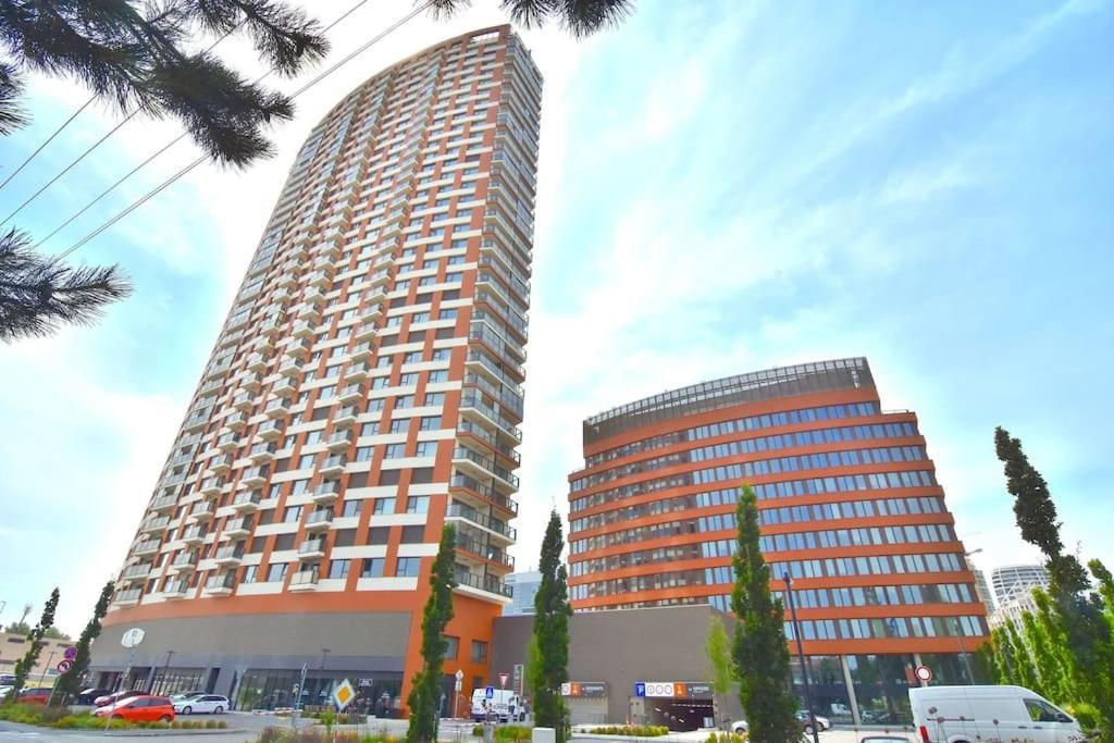 Downtown Charm With Free Parking Spot Apartamento Bratislava Exterior foto